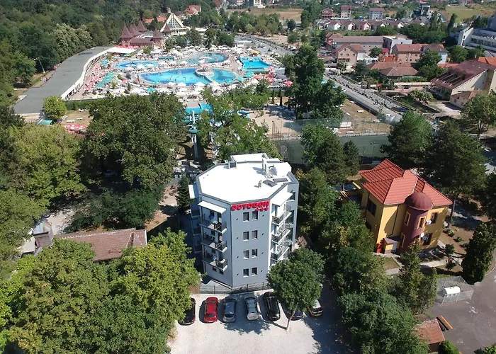 Hotel sulla spiaggia a Băile Felix