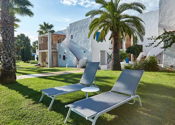 Hoteles de Playa en Cala Llena 