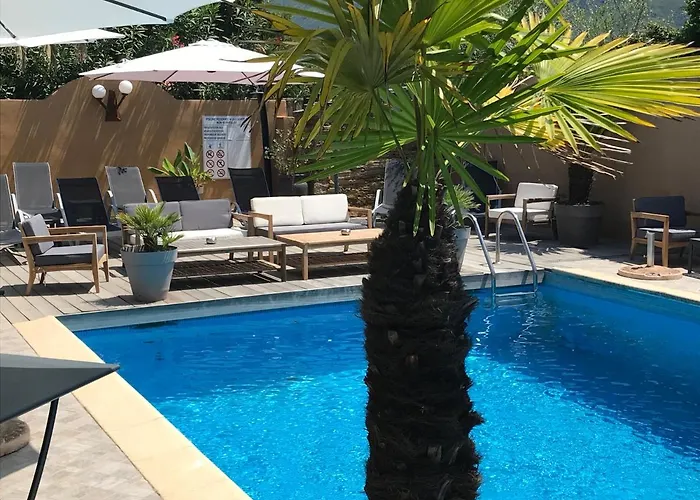 Hotel con viste meravigliose a Saint-Florent (Corsica)
