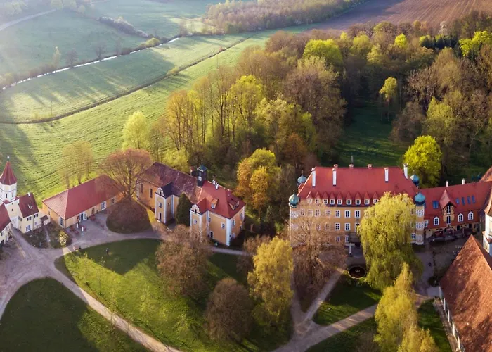 Hotels mit schöner Aussicht in Aichach