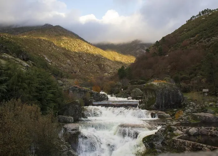 Hotéis perto de Ponte da Ribeira da Carpinteira