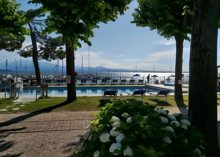 Hotel con viste meravigliose a Padenghe sul Garda