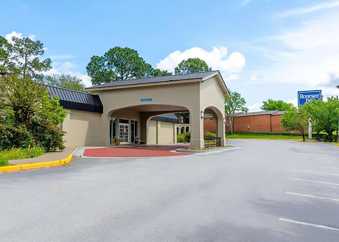 Huntsville hotels near Texas Prison Museum