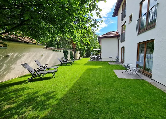 Hotels nahe Stadtpfarrkirche
