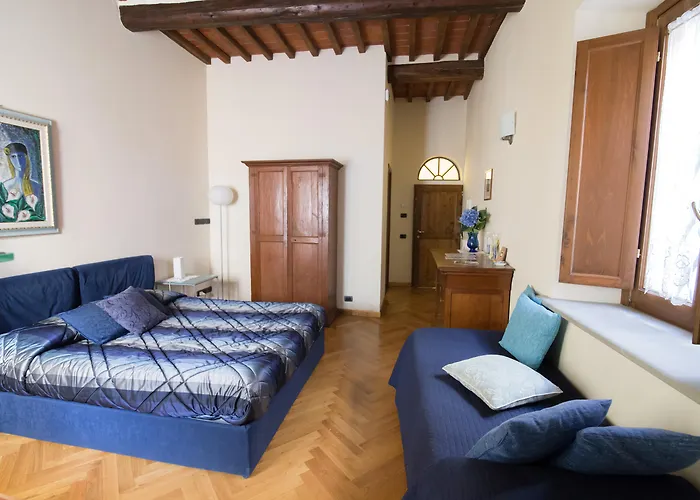 Arezzo Beach hotels