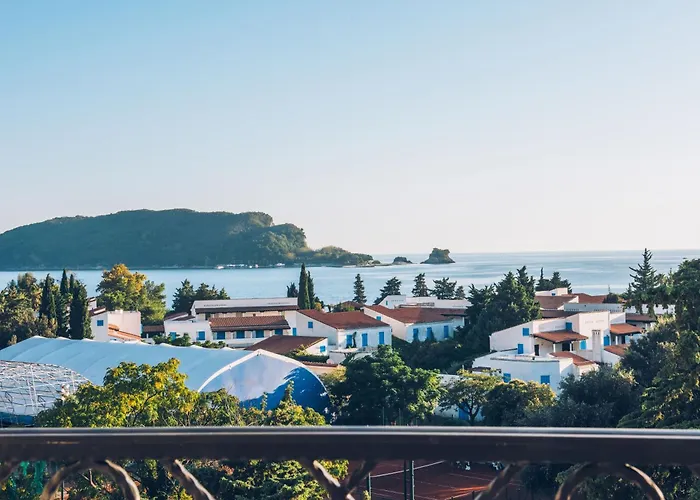 Budva hotels near Budva Old Town