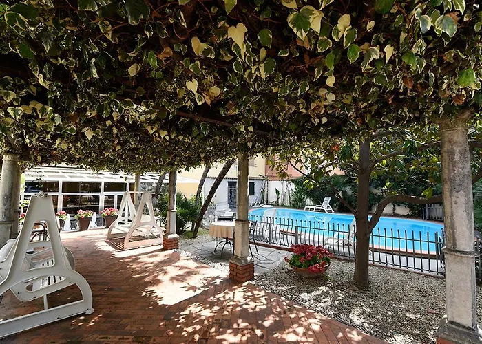 Hotel sulla spiaggia a Laigueglia