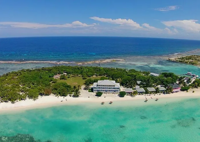 Guanaja Beach hotels