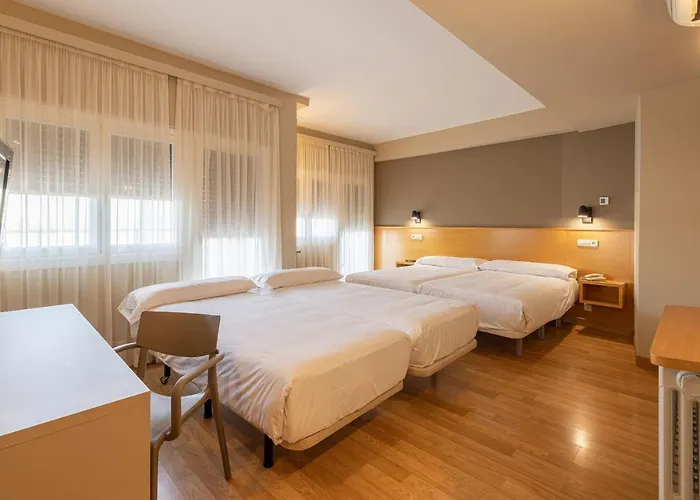 Hoteles cerca de Catedral de Santa María de Tudela