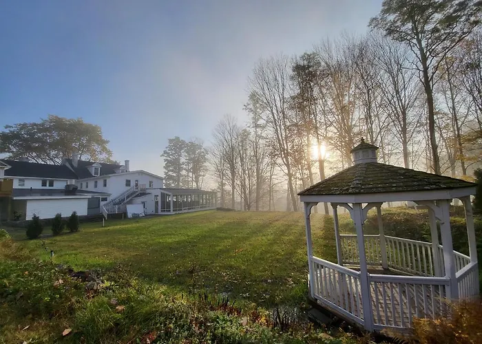 Stowe hotels near Gold Brook Covered Bridge