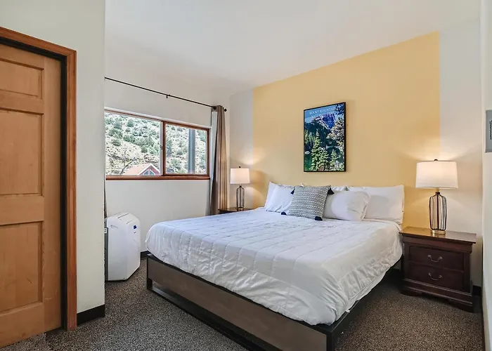 Idaho Springs Beach hotels