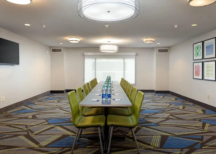 Milton Beach hotels