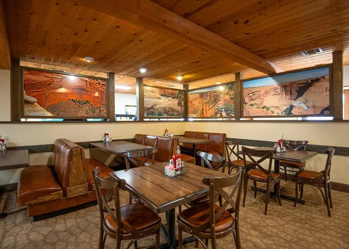 Chinle Beach hotels