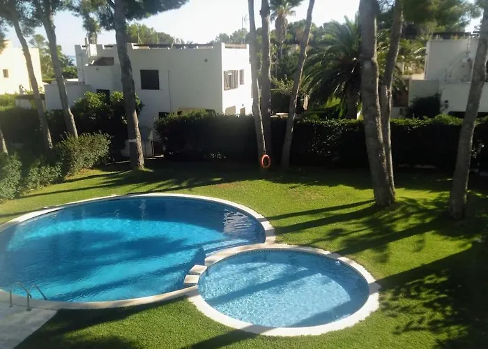 Hoteles de Playa en Les Tres Cales 