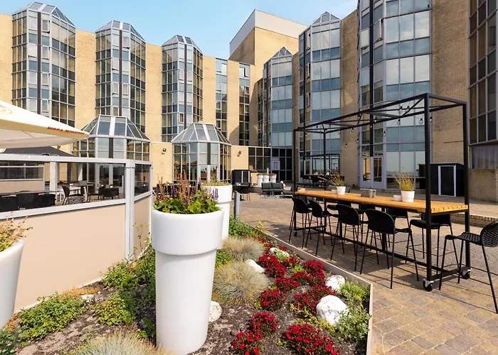 Hotels nahe Bloomingdale Beach Club