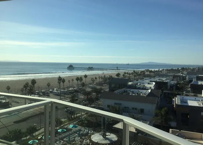 Huntington Beach hotels near Downtown Huntington Beach