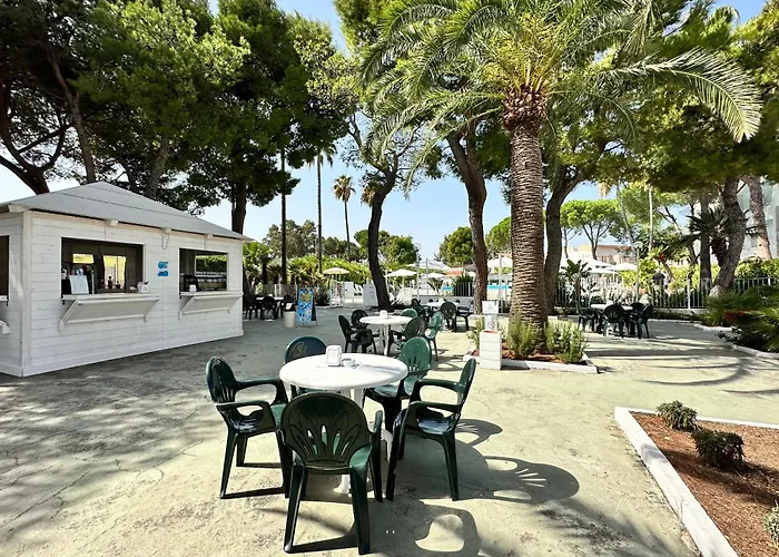 Hotel sulla spiaggia a Giovinazzo