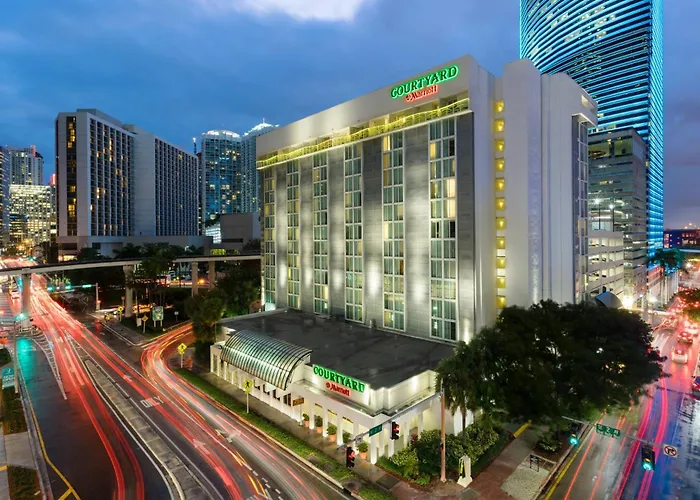 Miami hotels near American Airlines Arena