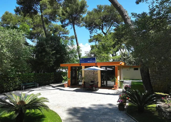Biograd Na Moru Beach hotels