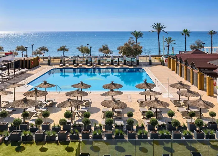 Hoteles cerca de Centro Comercial Miramar