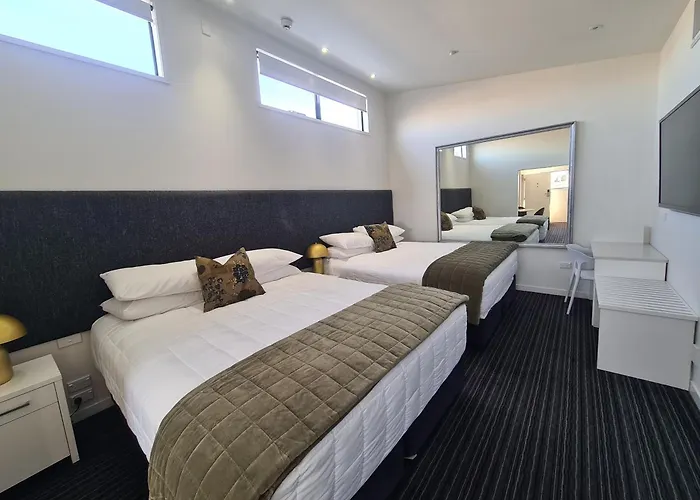 New Plymouth Beach hotels