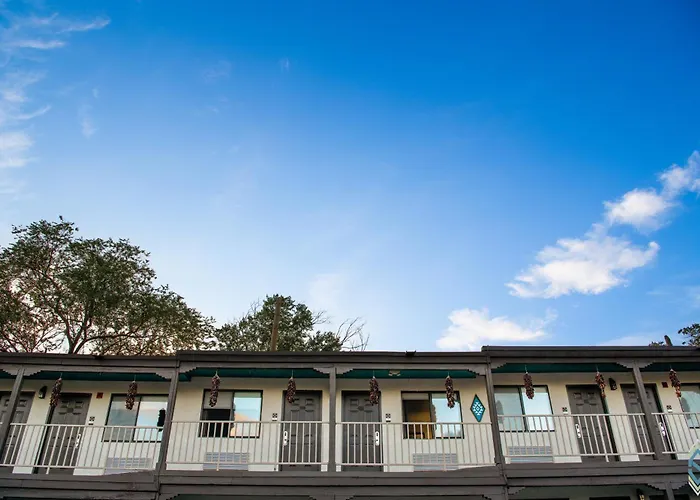 Santa Fe hotels near The Cathedral Basilica of Saint Francis of Assisi