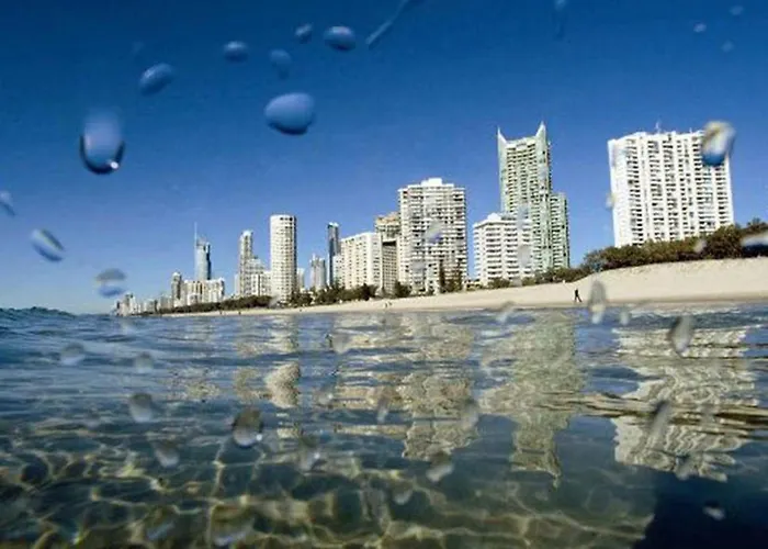 Surfers Paradise Beach hotels