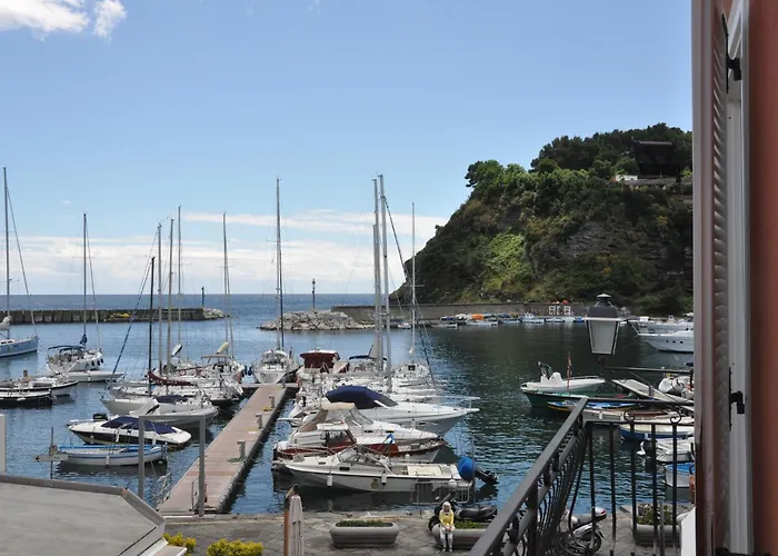 Hotel sulla spiaggia a Procida