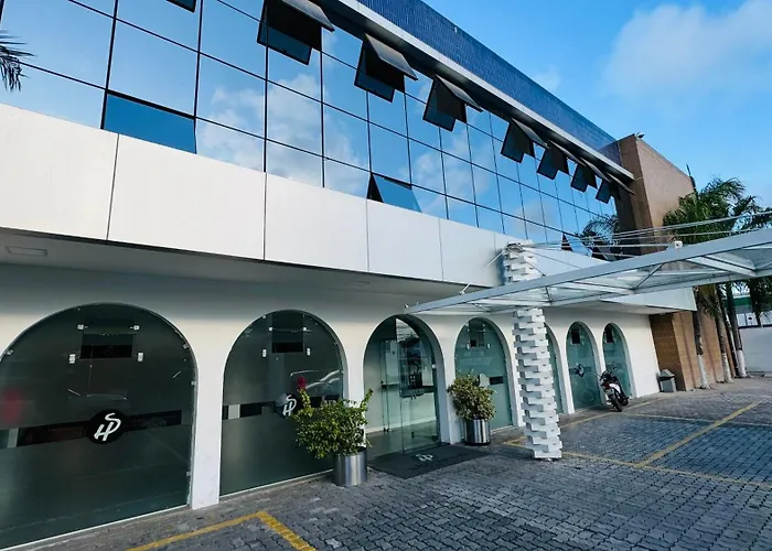 Hotéis perto de Prédio do Grupo Escolar J.J. Seabra