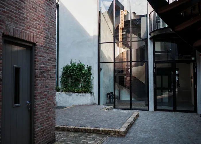 Hotels in de buurt van IJsbaan