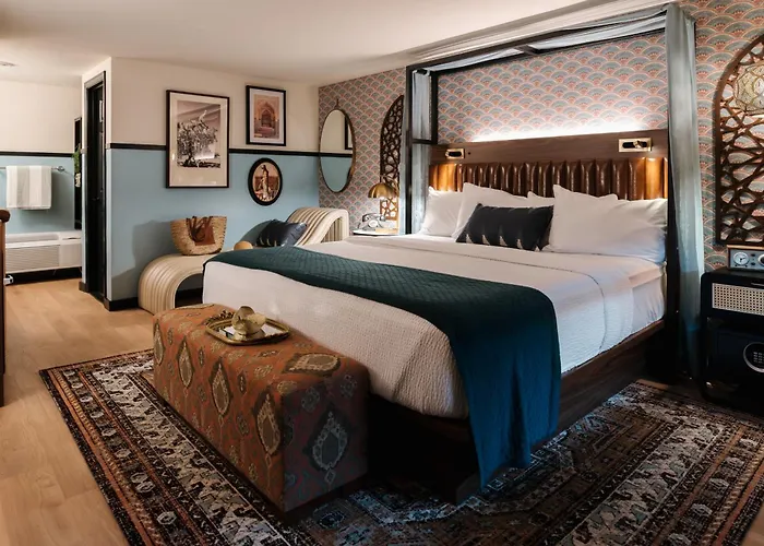 West Yarmouth Hotels With Amazing Views