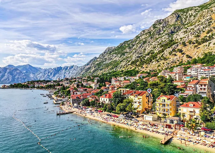 Hotels aan het strand in Kotor