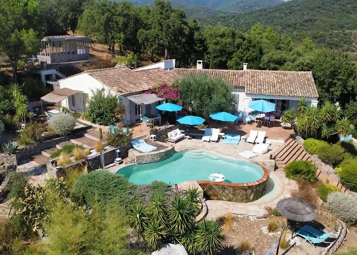 Hoteles con Vistas Maravillosas en Grimaud