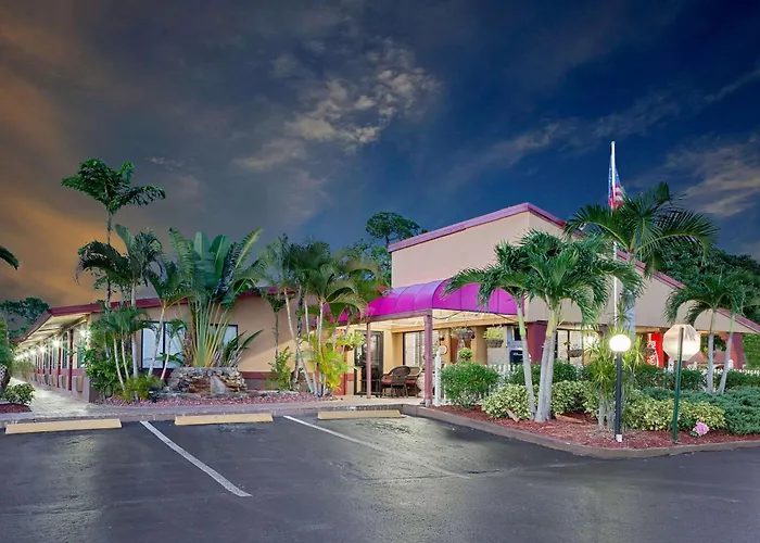 Port Charlotte Beach hotels