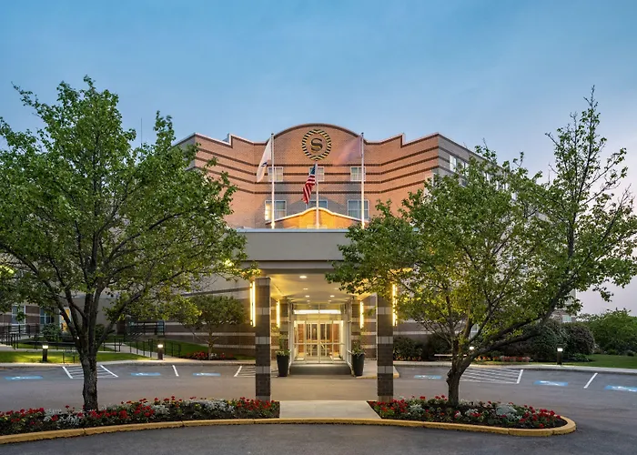 Needham hotels near Cutler Park Reservation