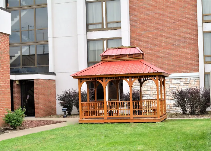Evansville Hotels With Amazing Views