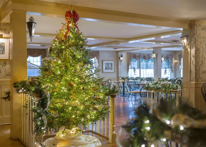 Stowe Beach hotels