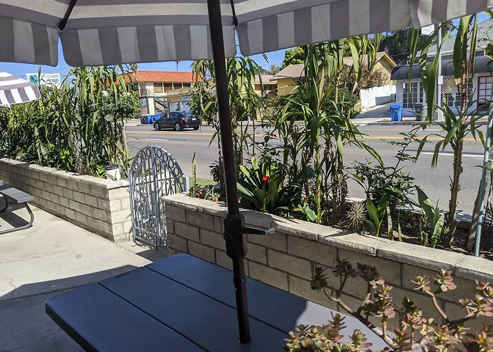 Redondo Beach hotels near Redondo Beach Pier