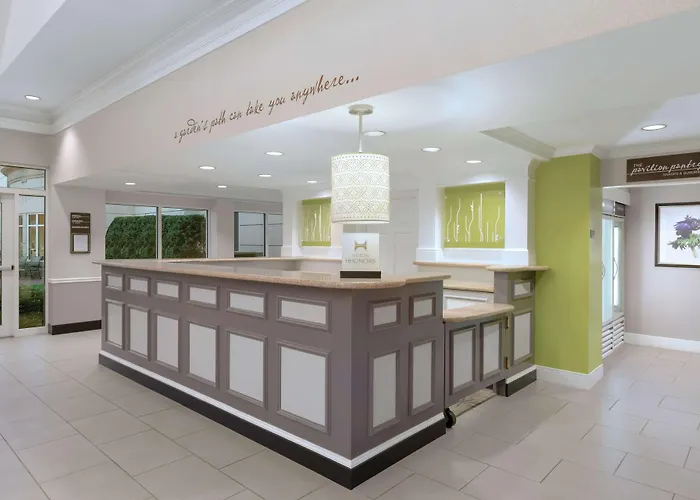 Springfield Beach hotels