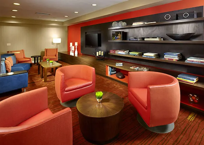Stow hotels near Water Works Park