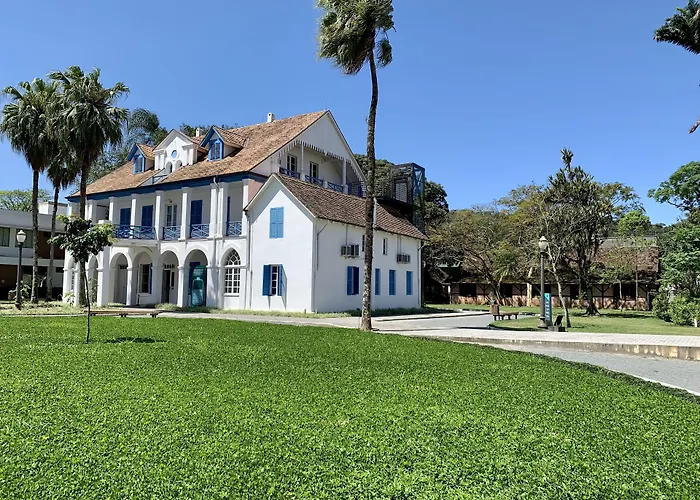 Hotéis perto de Museu de Artes de Joinville