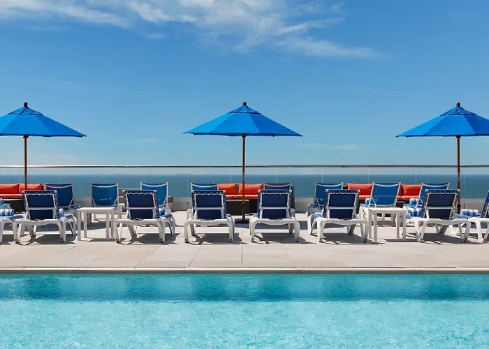 Long Beach Beach hotels