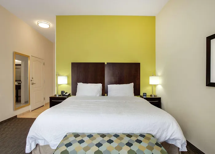 Ozark Beach hotels