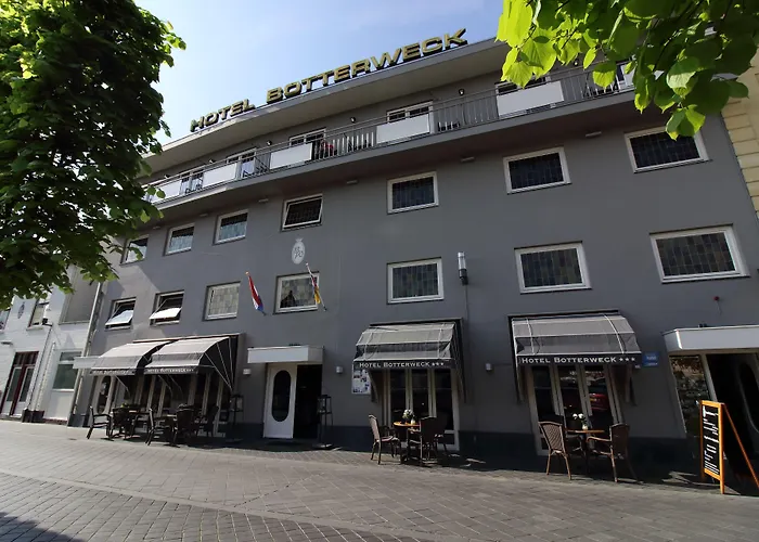 Hotels in de buurt van Mystery House Valkenburg