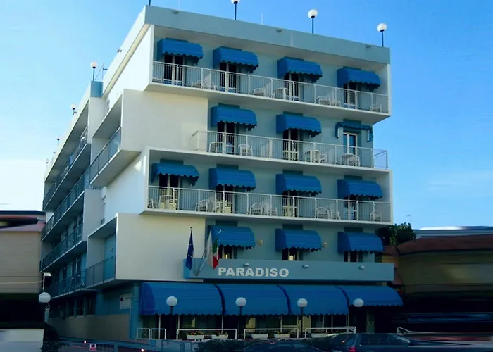 Hotel sulla spiaggia a Senigallia