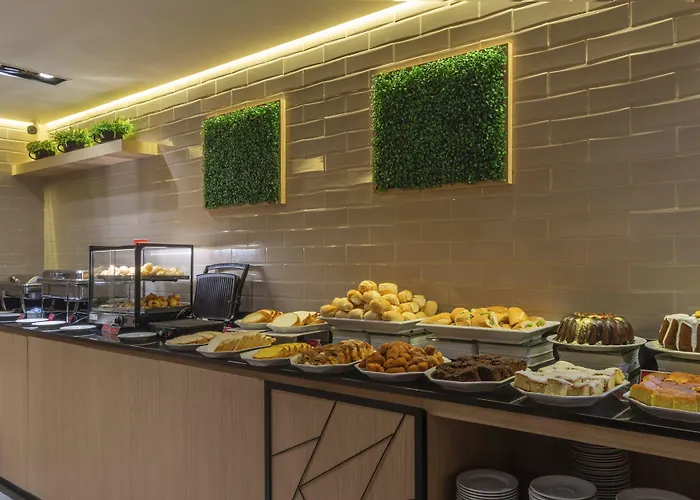 Hotéis perto de Gramado Tênis Clube
