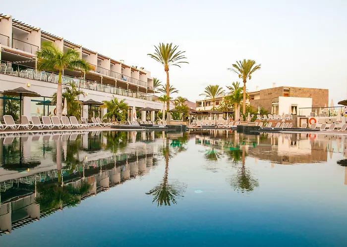 Hoteles de Playa en Playa Blanca (Lanzarote) 