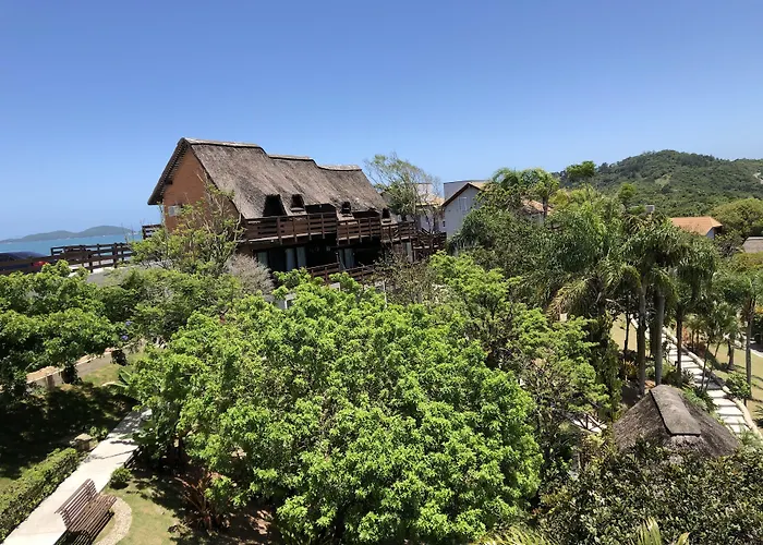 Bombinhas Beach hotels