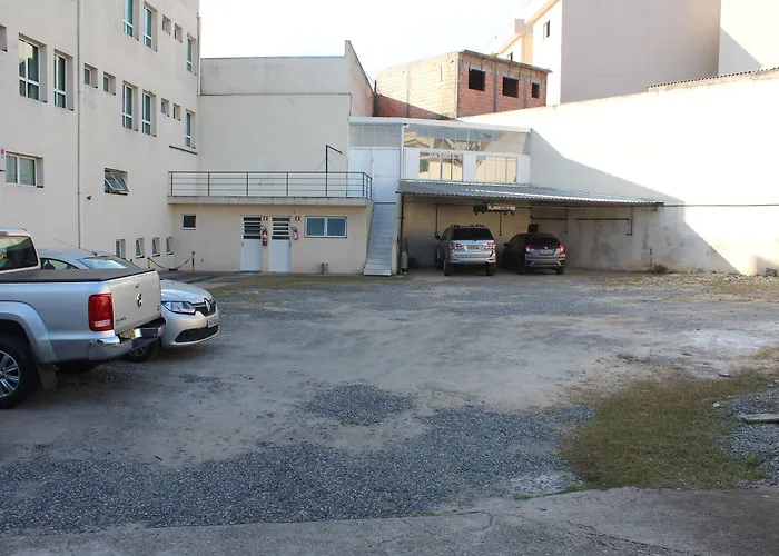 Hotéis de Itaquaquecetuba com vistas incríveis