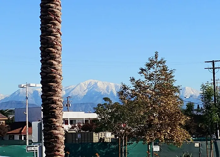 El Monte Beach hotels